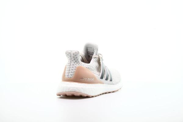 Ultra boost cloud white sales carbon